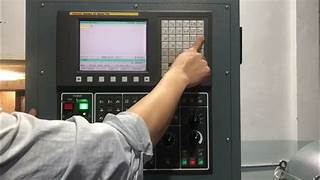 don-hang-van-hang-may-cnc-tai-dai-trung-dai-loan